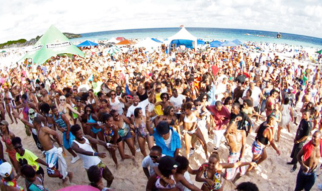 @Chewsticks #Beachfest Emancipation Celebration 2012 @ #HorseshoeBay #Bermuda